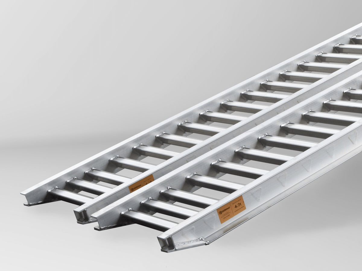 Close-up of the rungs on a Sureweld Rubber Series ramp, built for tyres and rubber tracks