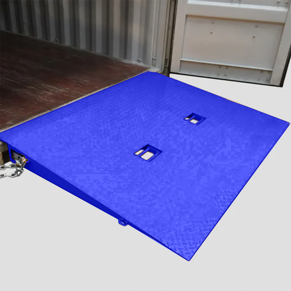 Top view of ramp positioned at container threshold