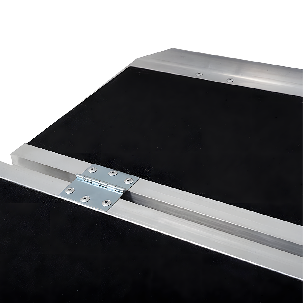 Heeve® Aluminium Single-Fold Super-Grip Wheelchair Ramp