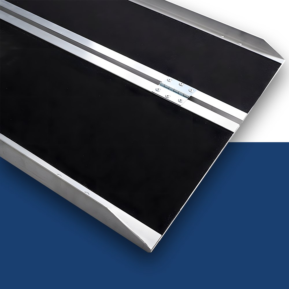 Heeve® Aluminium Single-Fold Super-Grip Wheelchair Ramp