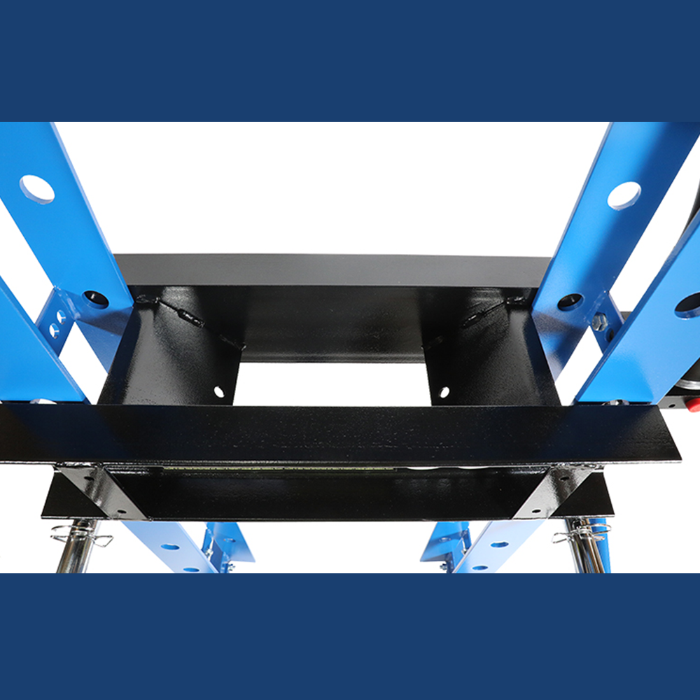 inside view of TradeQuip Hydraulic Workshop Press with Piston Ram 30T Capacity