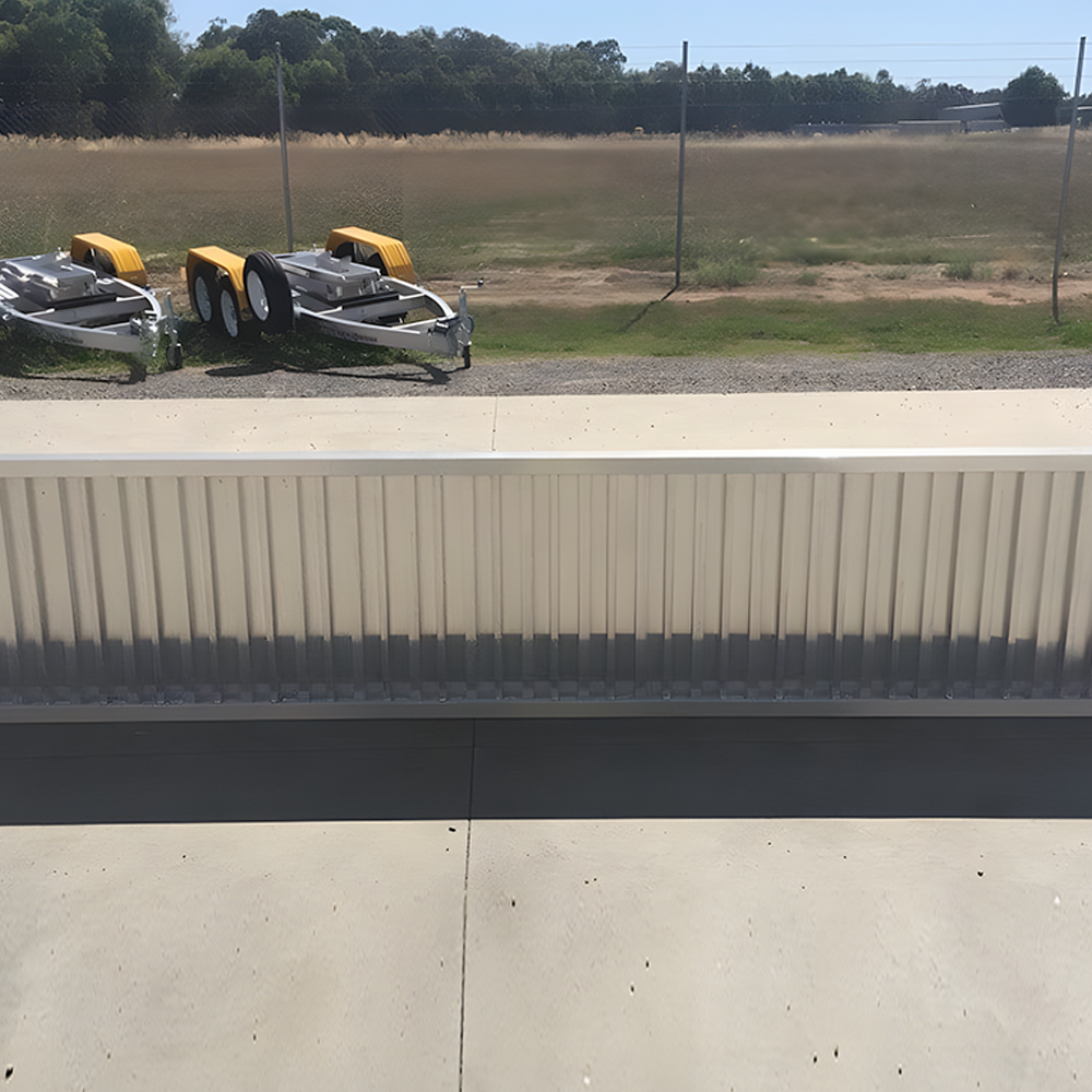 outdoor field location and the Sureweld 2.7m x 720mm 300kg Aluminium Removalist Walk Ramp