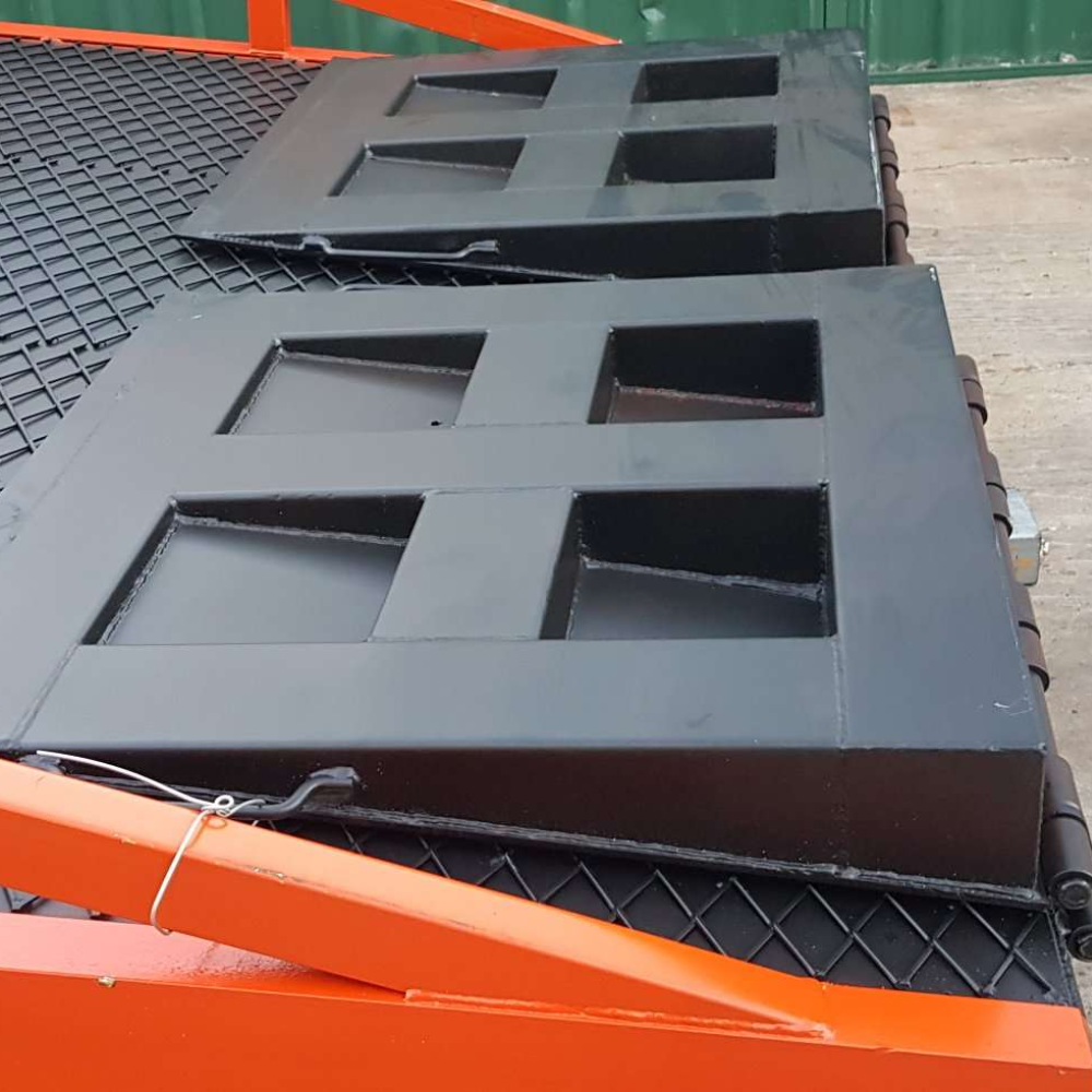 Niuli Loading Dock & Warehouse Niuli 16-Tonne Full-Size Steel Forklift Dock Ramp / Yard Ramp