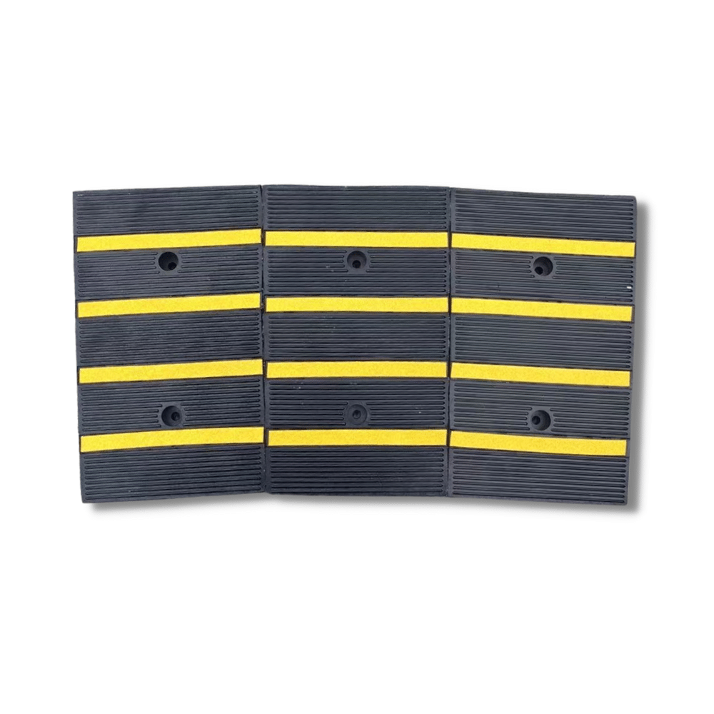 three piece Heeve Driveway Rubber Kerb Ramp Bend for Curved Rolled-Edge Kerb