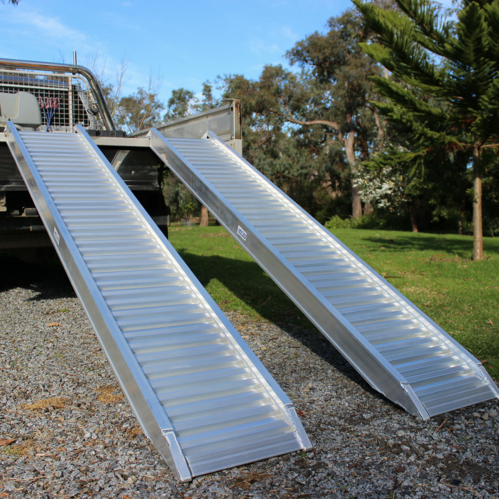 Heeve Construction & Machinery Heeve 2.5-Tonne 2.3m x 380mm Aluminium Loading Ramps