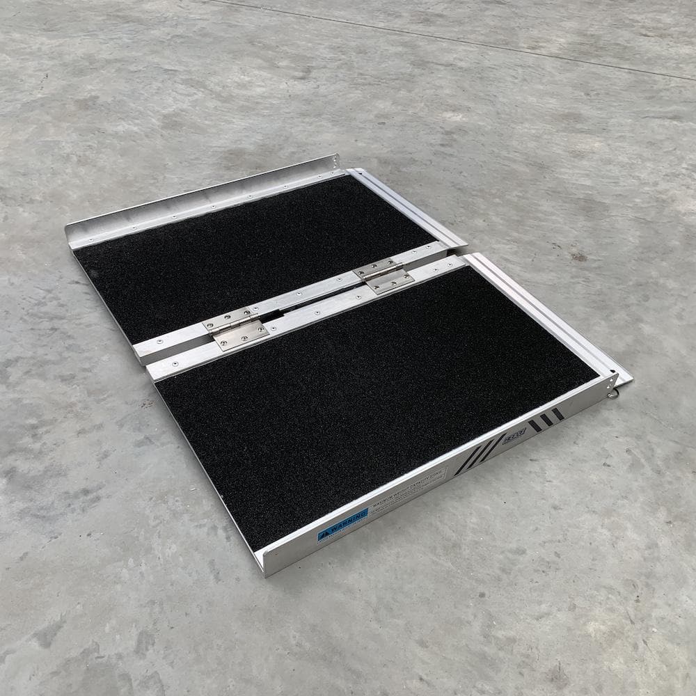 Heeve Mobility Ramps 600mm Heeve Aluminium Single-Fold Super-Grip Wheelchair Ramp