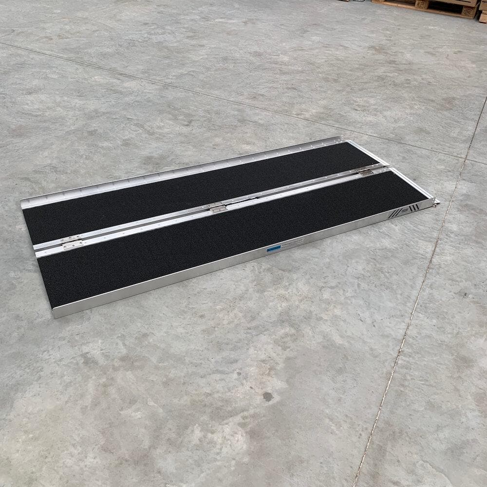 Heeve Mobility Ramps Heeve Aluminium Single-Fold Super-Grip Wheelchair Ramp