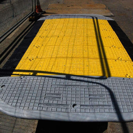 Oxford Plastics LowPro 23/05 Lightweight Road Plate Center Module - Oxford Plastics - Ramp Champ