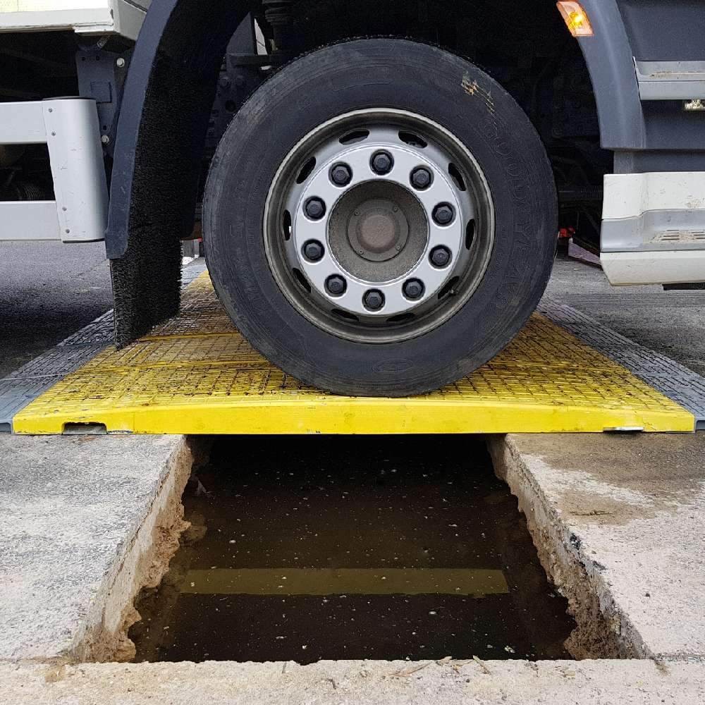 Oxford Plastics LowPro 23/05 Lightweight Road Plate Center Module - Oxford Plastics - Ramp Champ