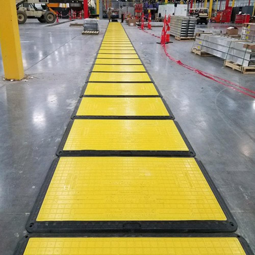 Oxford Plastics LowPro 15/10 Lightweight Plastic Trench Cover - Oxford Plastics - Ramp Champ