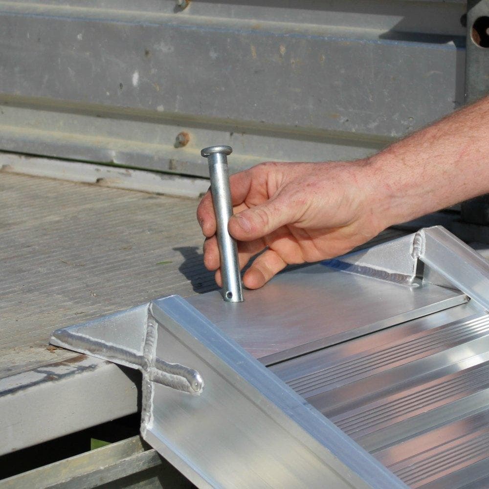 Heeve Construction & Machinery Pin and Clip Set for Aluminium Loading Ramps