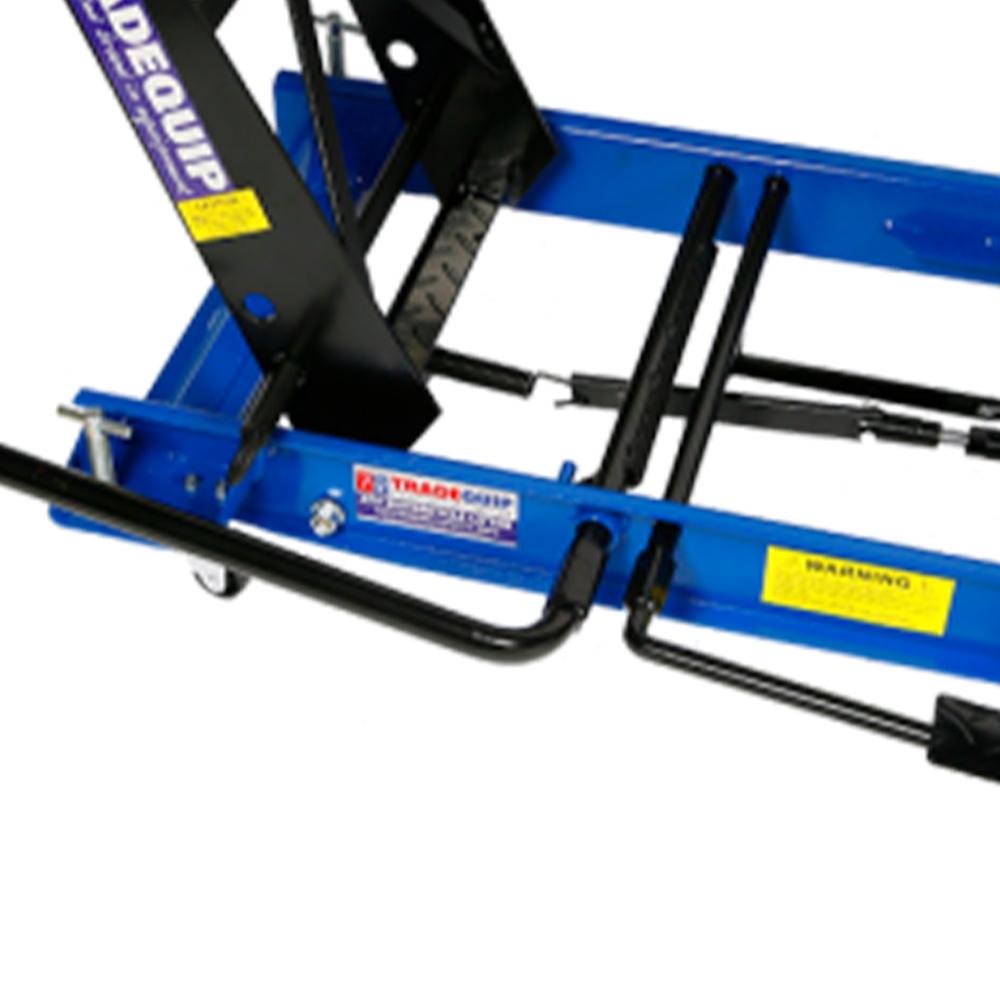 TradeQuip Manual-Hydraulic Motorcycle Lifter - TradeQuip - Ramp Champ