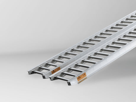 Close-up of the rungs on a Sureweld Rubber Series ramp, built for tyres and rubber tracks