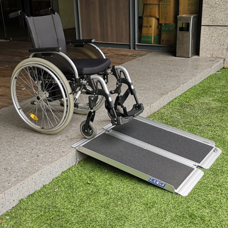 Heeve Heeve Aluminium Single-Fold Premium Van Ramp - 300kg Capacity