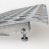 Heeve Aluminium Adjustable Self-Supporting Threshold Ramp