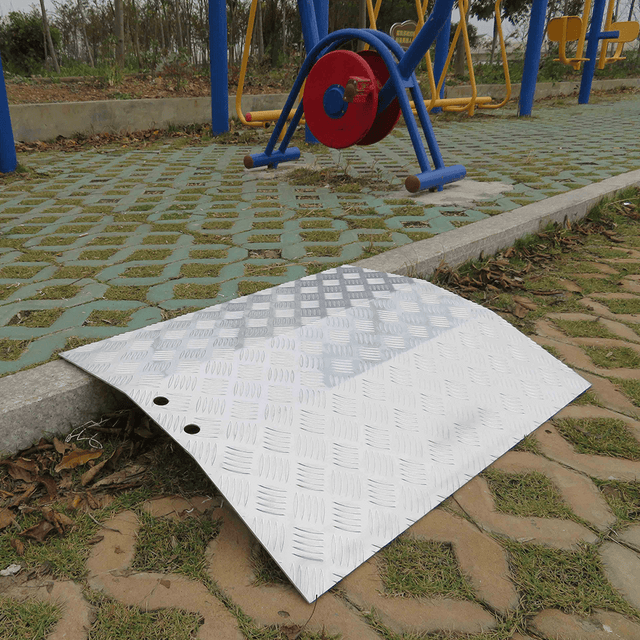 Heeve 700mm Aluminium Cross Over Pedestrian Bridge Ramp – Ramp Champ