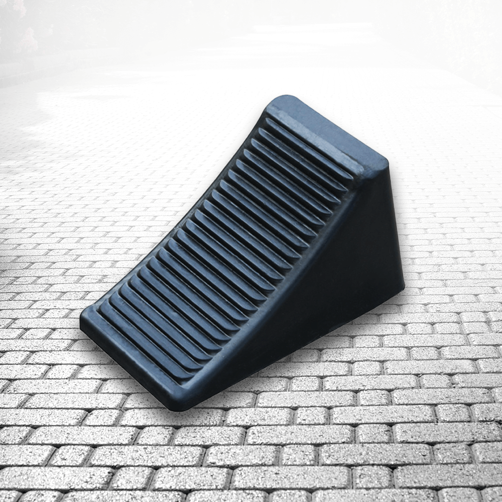 Heeve® Rubber Wheel Chock with Ring – Ramp Champ