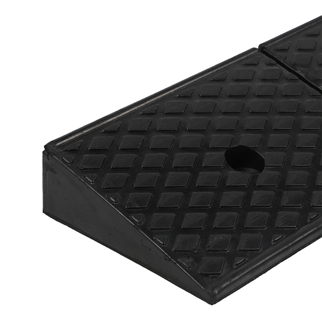 Driveway Lay Back Ramp Heeve Heavy-Duty Solid Rubber Driveway Layback Kerb Ramp – Ramp Champ