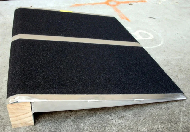 PVI Aluminium Solid Wheelchair Threshold Ramp, 270kg Capacity – Ramp Champ