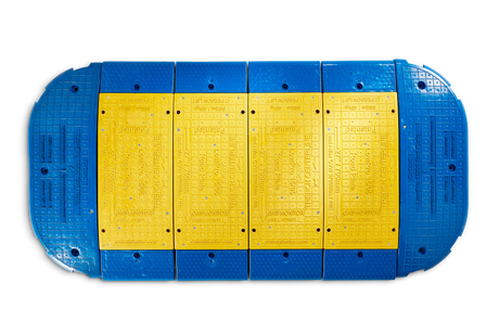 Oxford Plastics LowPro 15/05 road plate system seen from above