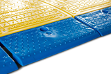 Close view of the blue anti-slip end ramp on an Oxford Plastics LowPro 15/05 road plate