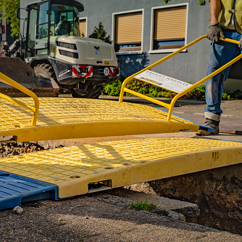 Oxford Plastics LowPro 23/05 Lifting Handles – Ramp Champ