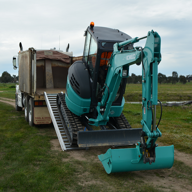 9t Ramp Sureweld 1.9T 2.9m x 390mm Aluminium Machinery Loading Ramps, Pair ...