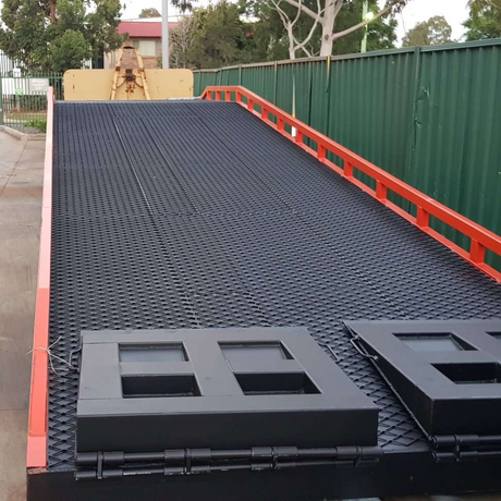 Niuli Loading Dock & Warehouse Niuli 16-Tonne Full-Size Steel Forklift Dock Ramp / Yard Ramp