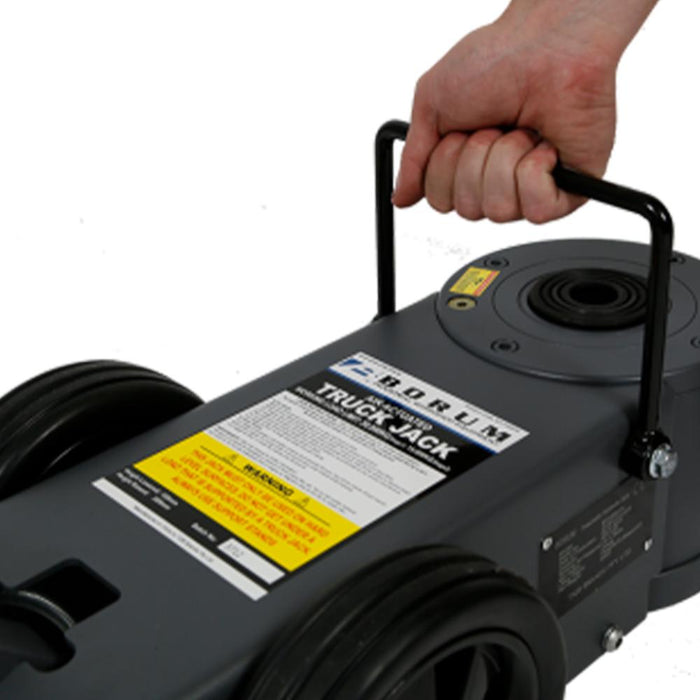 Borum 2-Stage Air Actuated Truck Jack, 30 Tonne — Ramp Champ