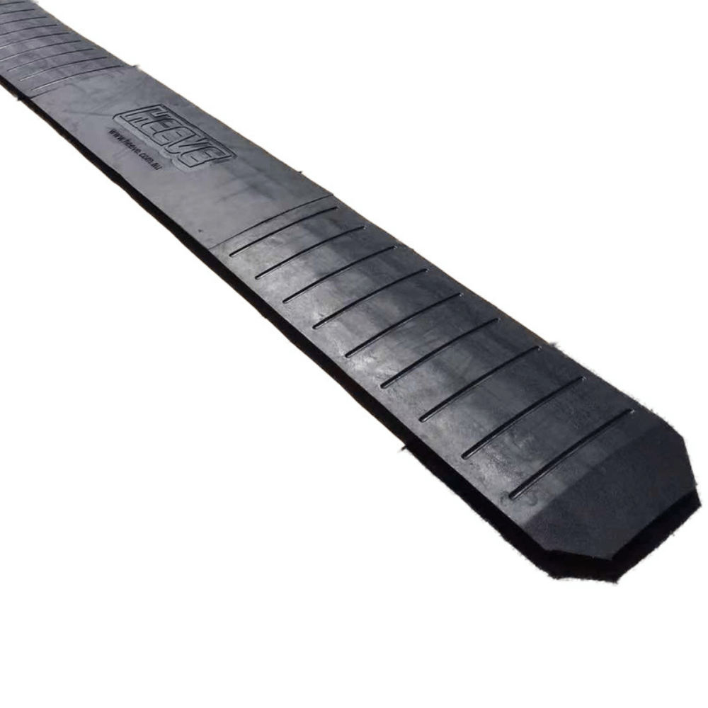 Heeve Traffic Control & Parking Equipment Heeve Premium Driveway Rubber Kerb Ramp 4.8m Kit for Rolled-Edge Kerb