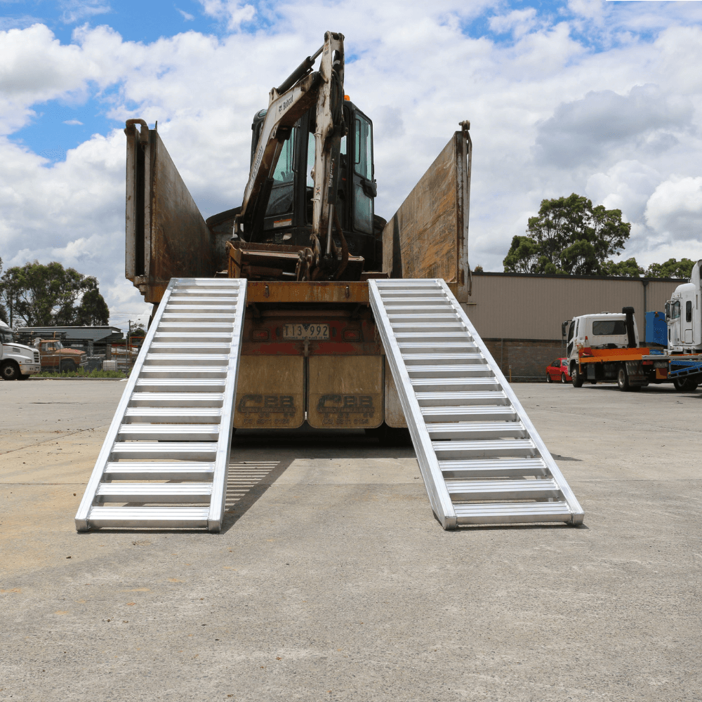 Heeve Construction & Machinery Heeve 5-Tonne 3.5m x 560mm Aluminium Loading Ramps For Rubber Tracks
