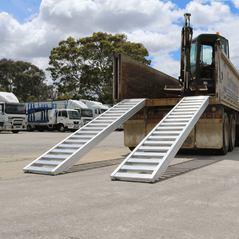 Heeve Construction & Machinery Heeve 5-Tonne 3.5m x 560mm Aluminium Loading Ramps For Rubber Tracks