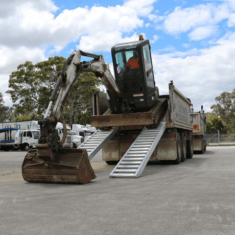 Heeve Construction & Machinery Heeve 5-Tonne 3.5m x 560mm Aluminium Loading Ramps For Rubber Tracks