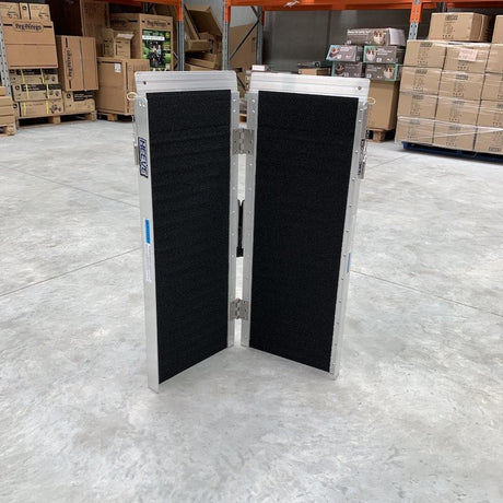 Heeve Mobility Ramps Heeve Aluminium Single-Fold Super-Grip Wheelchair Ramp