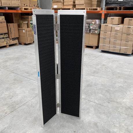 Heeve Mobility Ramps Heeve Aluminium Single-Fold Super-Grip Wheelchair Ramp