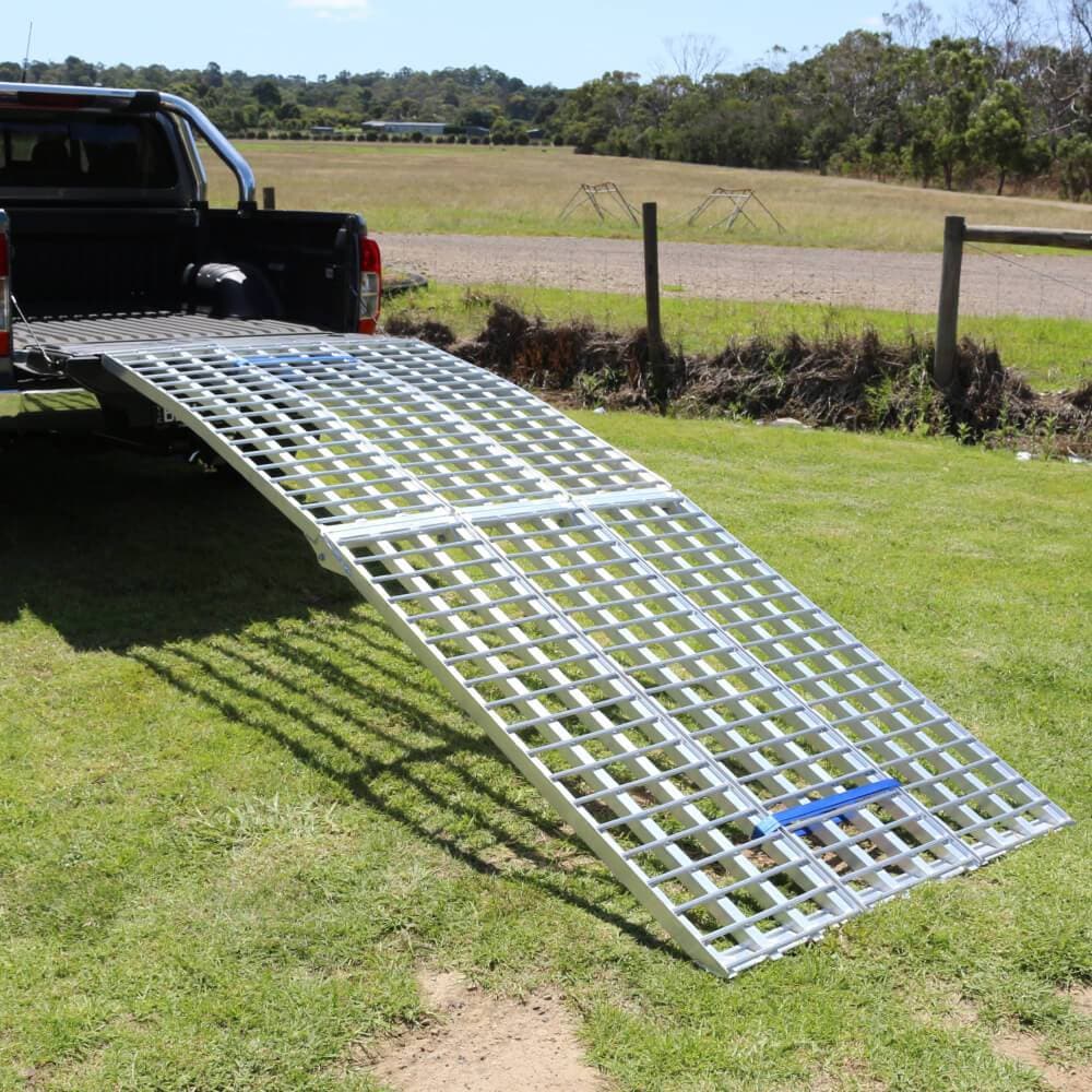 Heeve Motorcycle Ramps Heeve 3m Aluminium Curved Folding Heavy-Duty 3-Pc Loading Ramp