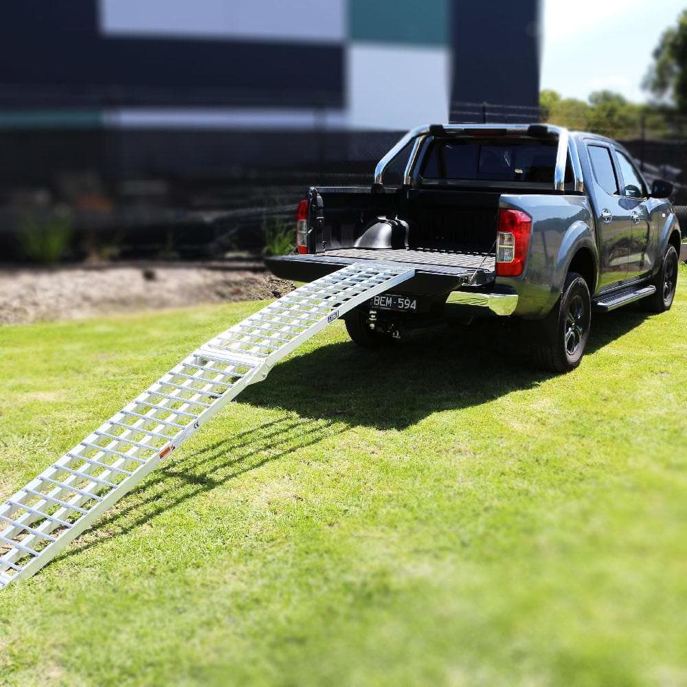 Heeve Heavy Duty Heeve 3m x 500kg Aluminium Curved Folding Heavy-Duty Motorcycle Ramp