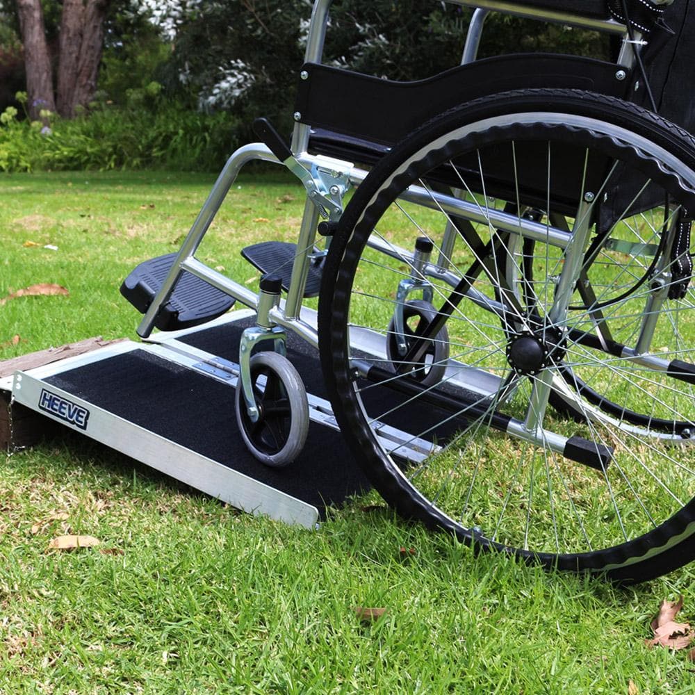 Heeve Mobility Ramps Heeve Aluminium Single-Fold Super-Grip Wheelchair Ramp