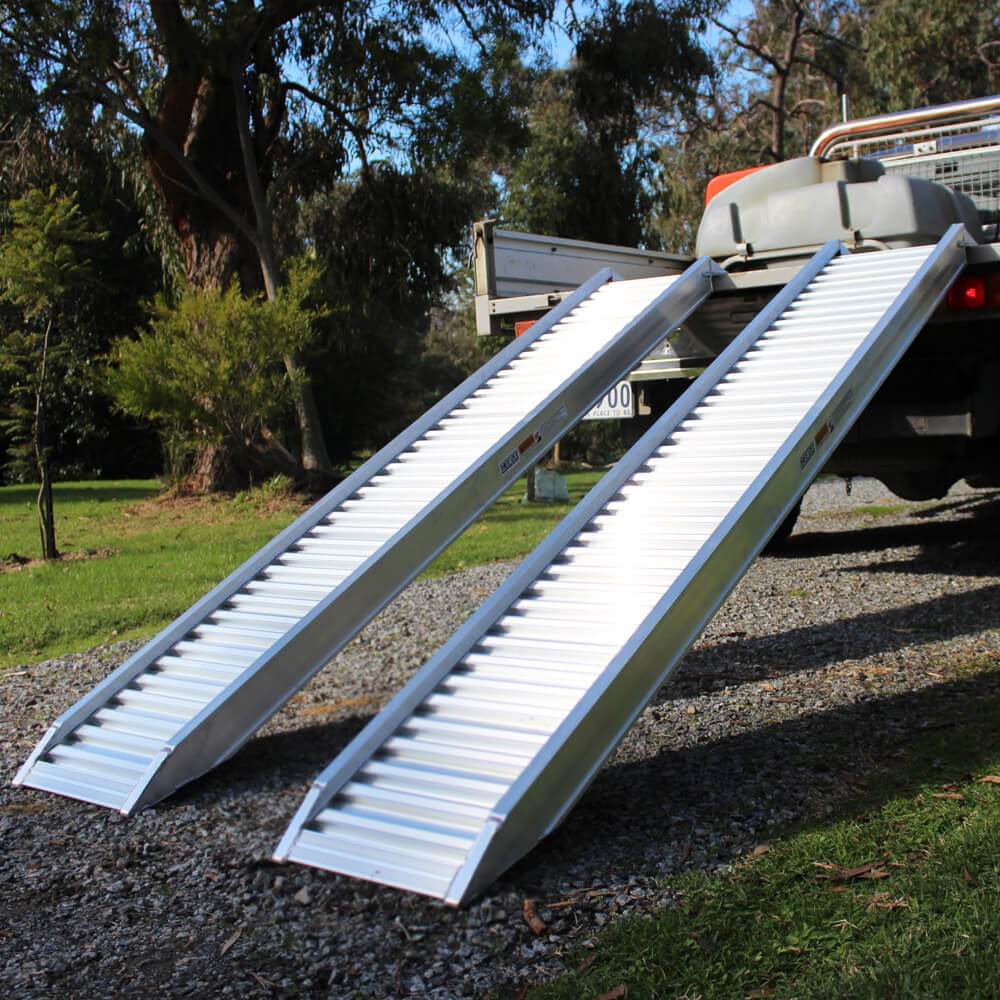 Heeve Construction & Machinery Heeve 2.5-Tonne 2.3m x 380mm Aluminium Loading Ramps