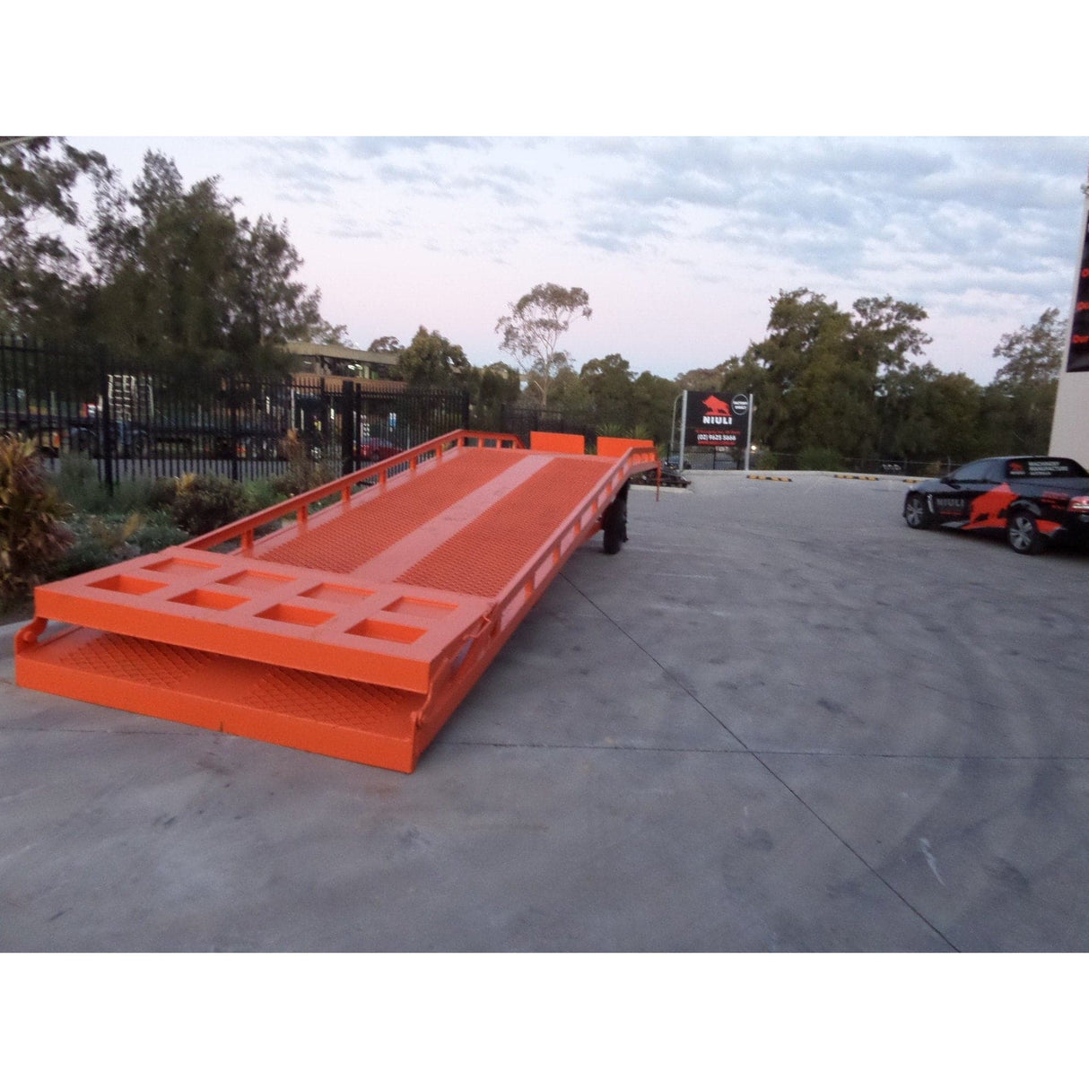 Niuli 10-Tonne Full-Size Steel Forklift Dock Ramp / Yard Ramp - Niuli - Ramp Champ