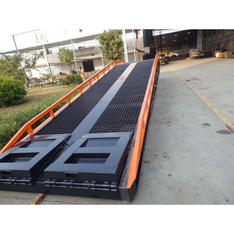 Niuli 16-Tonne Full-Size Hydraulic Steel Forklift Dock Ramp / Yard Ram ...
